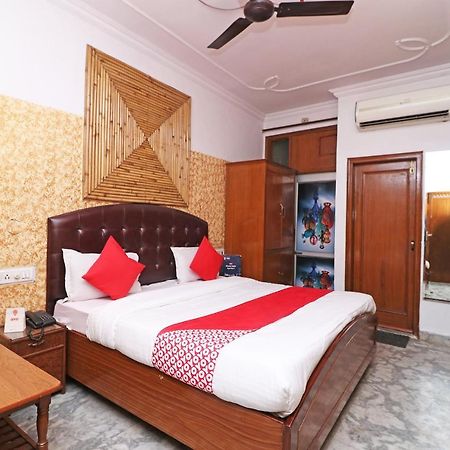 Oyo 29304 Hotel Pooja Yamunānagar Eksteriør bilde