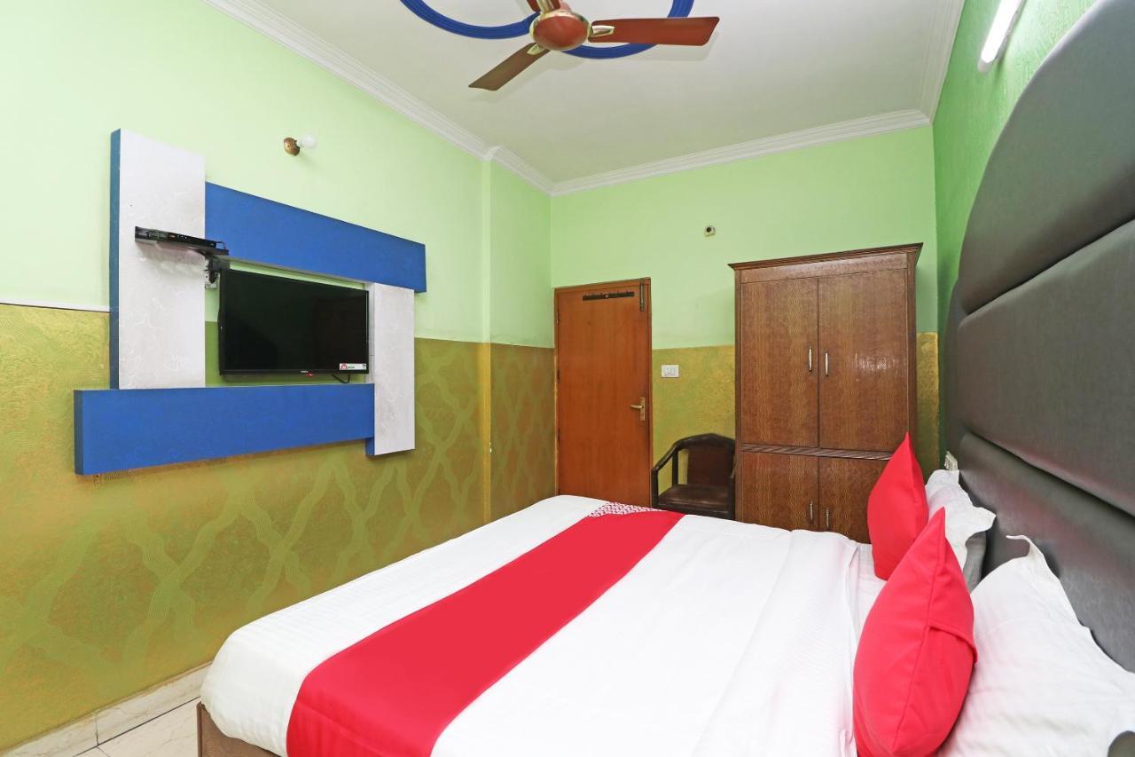 Oyo 29304 Hotel Pooja Yamunānagar Eksteriør bilde