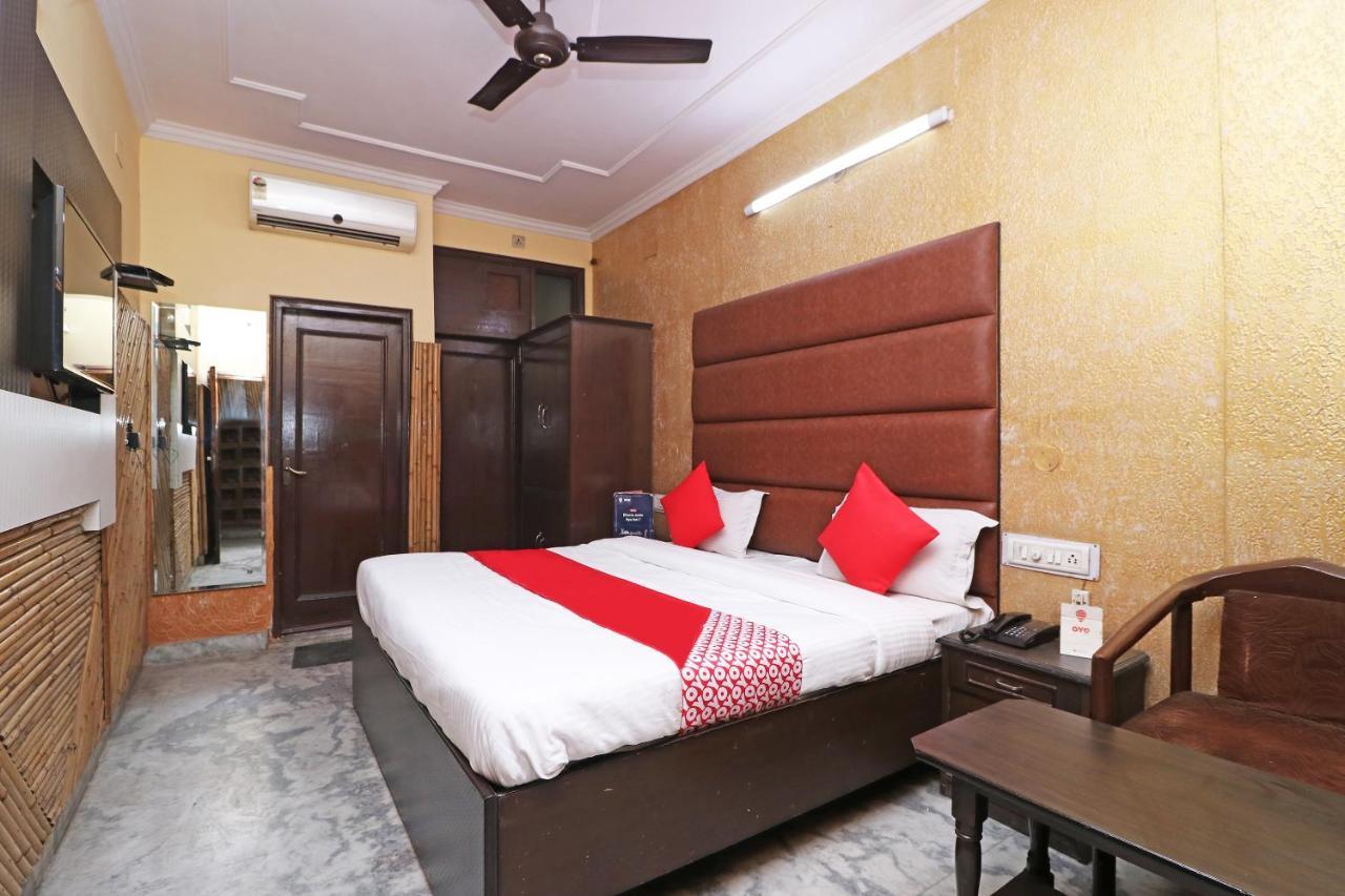 Oyo 29304 Hotel Pooja Yamunānagar Eksteriør bilde