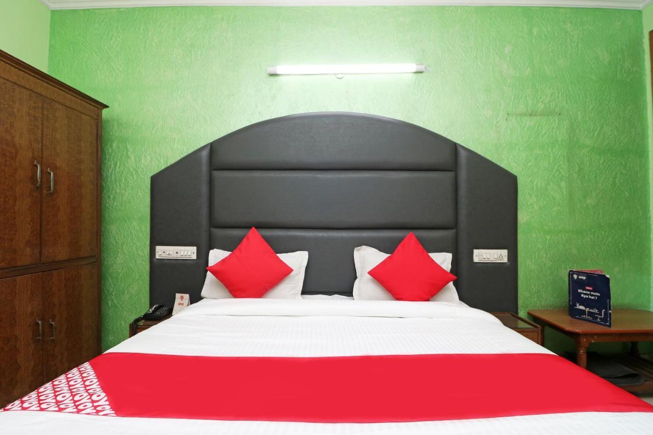 Oyo 29304 Hotel Pooja Yamunānagar Eksteriør bilde