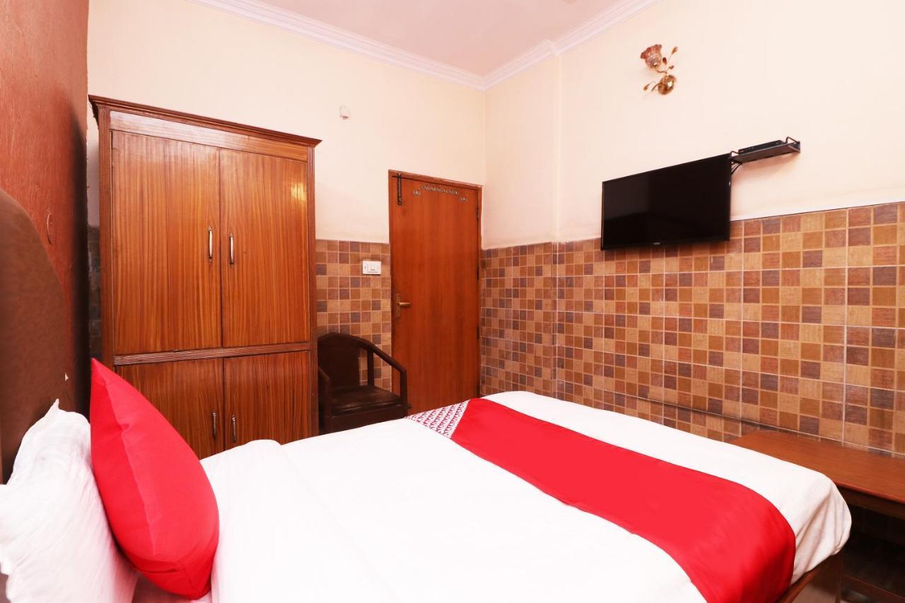 Oyo 29304 Hotel Pooja Yamunānagar Eksteriør bilde